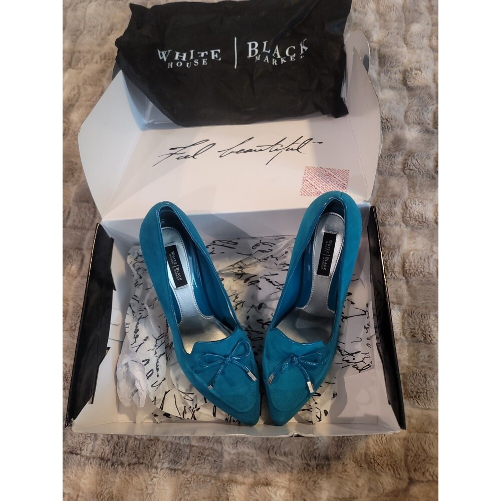 White House Black Market Maddison Lotus Teal Suede Pumps Size 9 1/2 M. Pre Owned